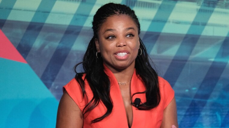 ex-espn-employee-jemele-hill-defends-lebron-james’-social-media-break,-says-x-is-‘at-an-all-time-low’