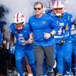 acc-leading-smu-signs-lashlee-to-extension