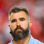 video:-jason-kelce-shouted-at-by-angry-autograph-seeker:-‘you’re-nothing!’