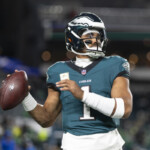 sunday-night-football:-how-to-watch-the-philadelphia-eagles-vs.-los-angeles-rams-game-tonight