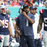 jerod-mayo-offers-bizarre-explanation-for-patriots’-penalty-problems