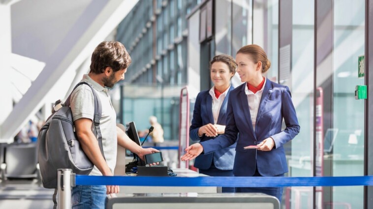 travelers-at-airports-are-playing-‘check-in-chicken’-in-latest-flight-booking-trend