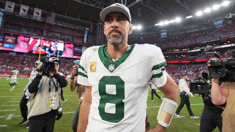 aaron-rodgers-debunks-reports-saying-he-doesn’t-want-to-play-for-jets-in-2025:-‘100%-false’