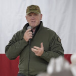 trump’s-border-czar-tom-homan-threatens-sanctuary-city-leaders-seeking-to-block-mass-deportations:-‘don’t-test-us’