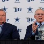 cowboys-owner-jerry-jones-appears-open-to-retaining-coach-mike-mccarthy:-‘i-don’t-think-that’s-crazy-at-all’