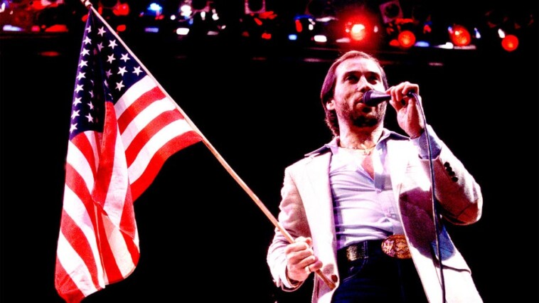 lee-greenwood-says-the-‘pendulum-has-swung,’-senses-a-conservative-revival-in-america