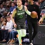 donte-divincenzo-benched-in-early-timberwolves-low-point-after-knicks-trade