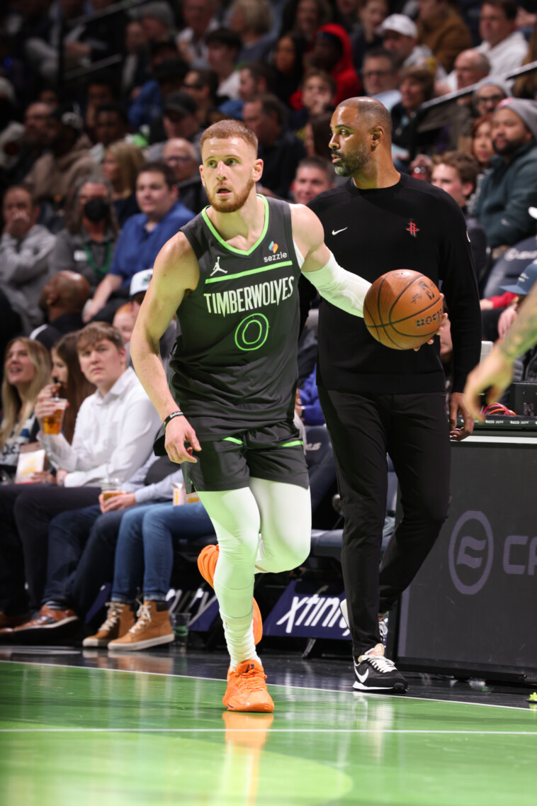 donte-divincenzo-benched-in-early-timberwolves-low-point-after-knicks-trade