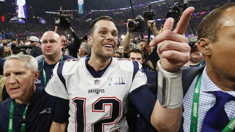 tom-brady-says-son-tried-to-attend-super-bowl-afterparty-that-featured-snoop-dogg,-‘girls-dancing’