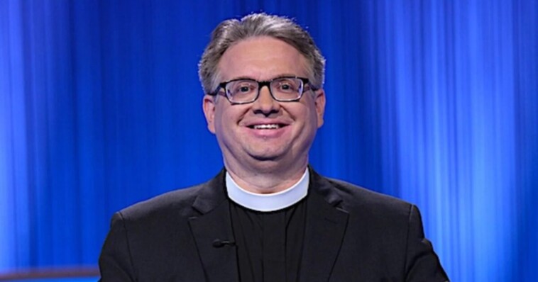 watch:-priest-stuns-america-by-not-answering-famous-bible-clues-on-‘jeopardy!’