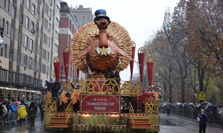 anti-israel-activists-arrested-after-disrupting-macy’s-thanksgiving-day-parade