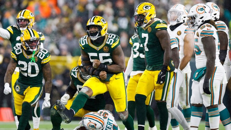 packers-take-advantage-of-frigid-home-field-elements-in-win-against-dolphins