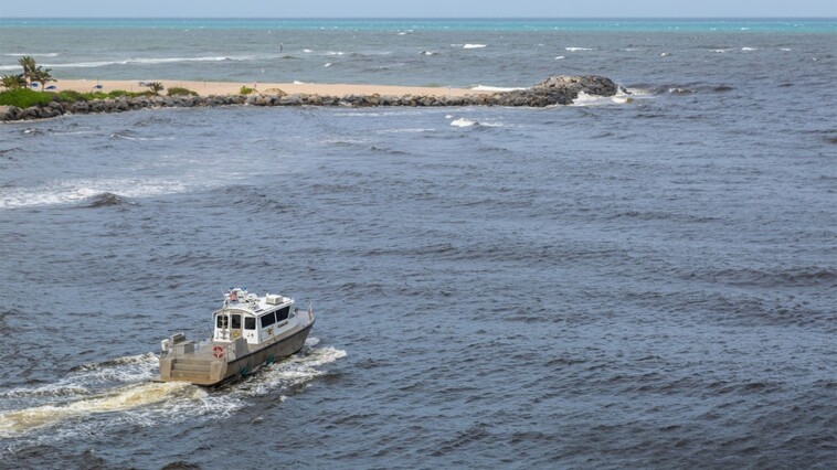 florida-man-dies-after-getting-knocked-off-boat,-caught-in-propeller