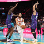 jalen-brunson-bails-out-knicks-as-mikal-bridges-bottoms-out-against-lowly-hornets