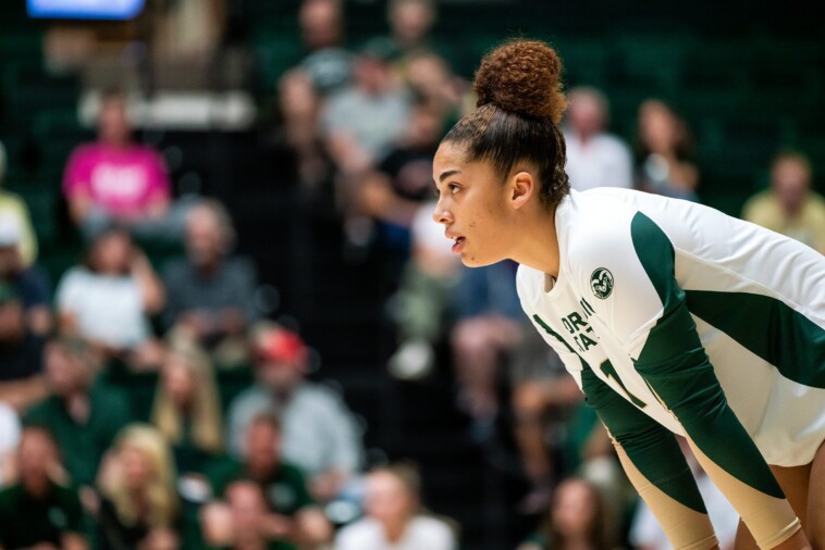 colorado-women’s-volleyball-player,-accused-of-conspiring-with-sjsu-transgender-athlete,-kneels-during-national-anthem