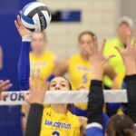 who-is-blaire-fleming?-sjsu-volleyball-player-dominating-female-rivals-and-enraging-women’s-rights-groups