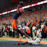 no-6-miami-coughs-up-21-0-lead-and-loses-at-syracuse-to-put-clemson-in-the-acc-title-game-vs.-smu