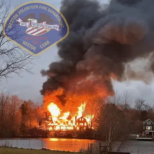 connecticut-mansion-engulfed-in-flames-on-thanksgiving-as-residents-fried-turkey-inside-garage