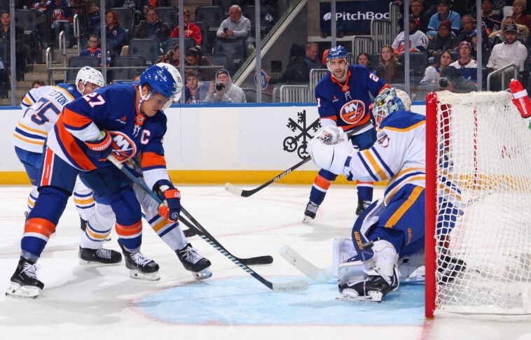 struggling-islanders-blank-sabres-for-much-needed-victory