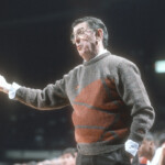 legendary-st.-john’s-and-hall-of-fame-coach-lou-carnesecca-dies-at-99