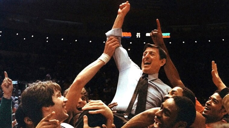 legendary-college-basketball-coach-lou-carnesecca-dead-at-99