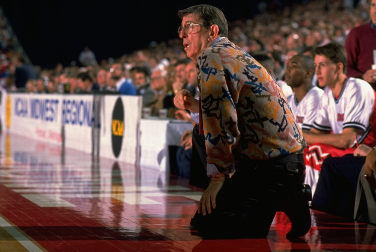 lou-carnesecca-paved-a-legacy-that-goes-beyond-the-st.-john’s-sidelines