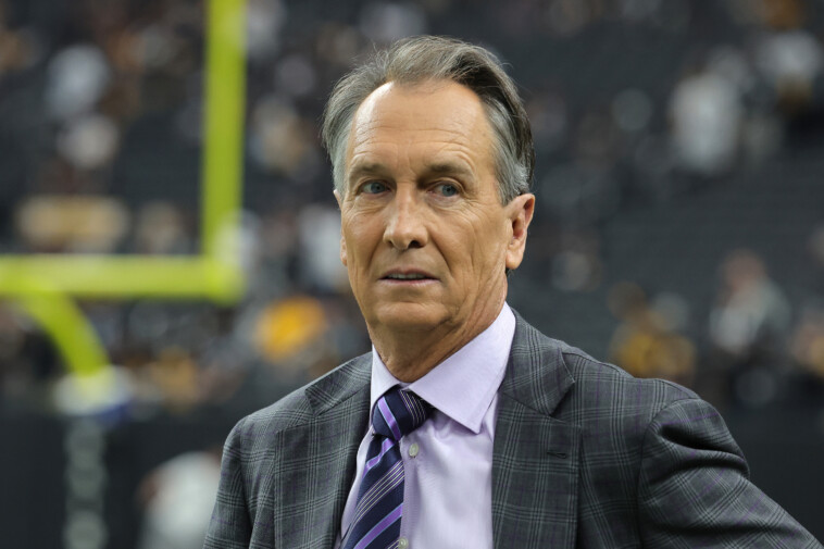 cris-collinsworth’s-hands-had-fans-worried-during-49ers-bills-game