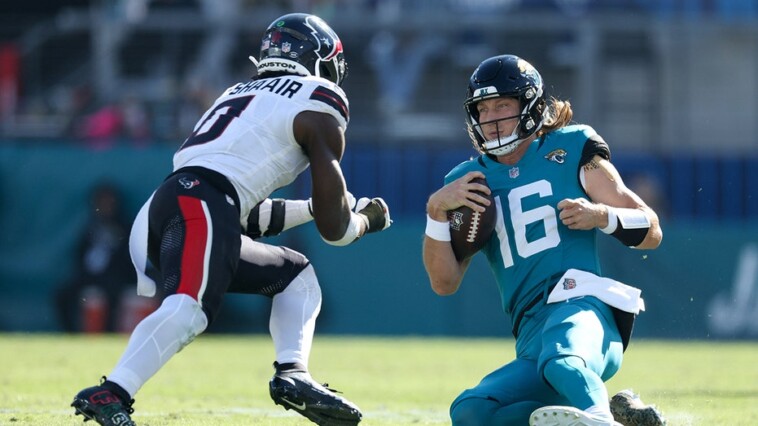 texans’-demeco-ryans-suggests-trevor-lawrence-bares-some-blame-for-brutal-hit,-says-jags-players-overreacted