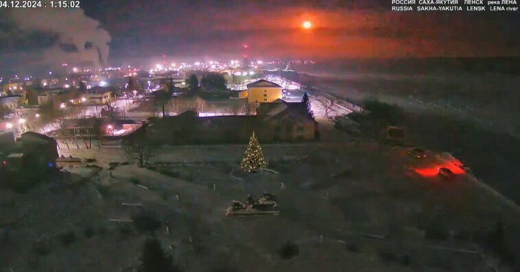 asteroid-nearly-hits-earth,-dramatically-illuminating-night-sky-over-siberia-with-blinding-fireball