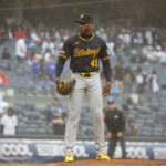 former-yankees-closer-aroldis-chapman-signs-with-red-sox-in-mlb-free-agency