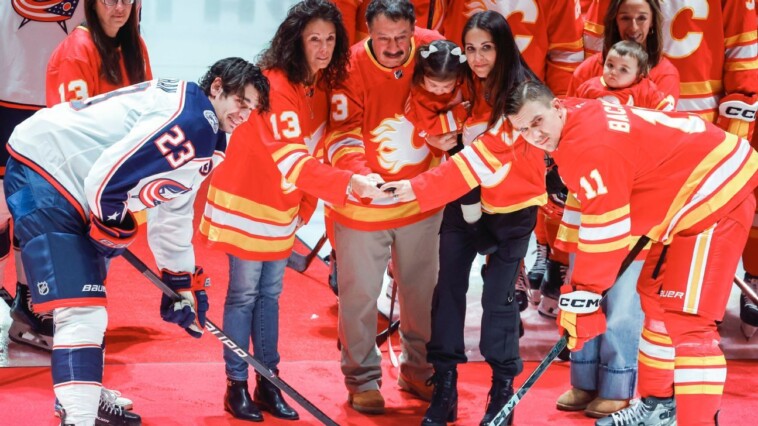 flames-honor-gaudreau,-host-family-in-calgary