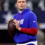 giants-stick-with-drew-lock-at-qb-for-saints-game-with-tommy-devito-still-sidelined