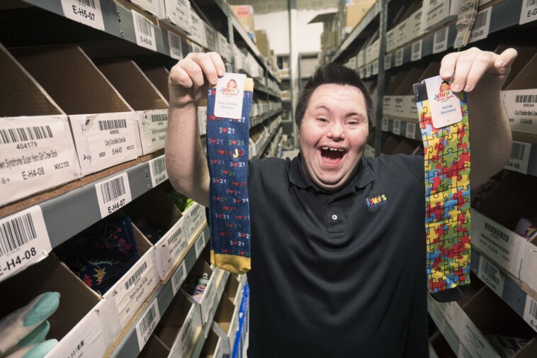 meet-the-li-entrepreneur-with-down-syndrome-who-runs-the-world’s-largest-online-sock-company