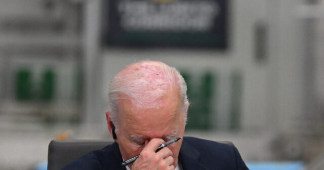 joe-biden-appears-to-fall-asleep-at-summit-in-angola