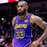 lebron-(foot)-questionable-for-lakers-hawks