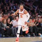 jalen-brunson-lands-on-injury-report-as-knicks-will-wait-and-see-on-star’s-back-contusion