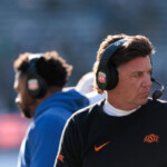 reports:-oklahoma-state-asks-mike-gundy-to-sign-a-restructured-contract-after-0-9-season-in-big-12-play