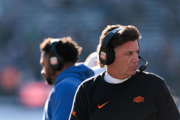 reports:-oklahoma-state-asks-mike-gundy-to-sign-a-restructured-contract-after-0-9-season-in-big-12-play