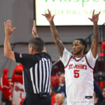 st.-john’s-rallies-to-beat-kansas-state-with-commanding-second-half-to-honor-lou-carnesecca