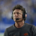 mike-gundy-takes-pay-cut-to-end-oklahoma-state-contract-standoff