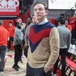 st-john’s-coach-rick-pitino-pays-homage-to-late-school-legend-lou-carnesecca-with-vintage-look