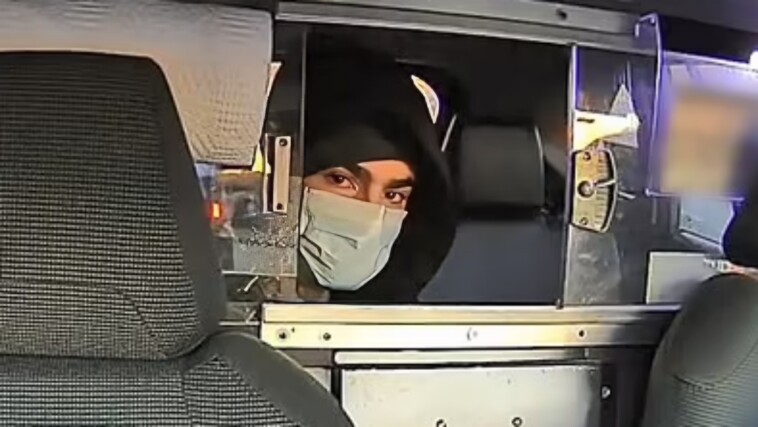 breaking:-nypd-releases-new-photos-of-unitedhealthcare-executive’s-assassin-escaping-in-taxi