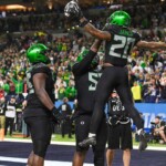 no.-1-oregon-staves-off-valiant-penn-state-effort-to-win-big-ten-title