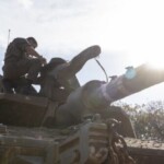 idf-moves-tanks-into-demilitarized-zone-to-deter-syrian-rebels