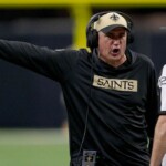 saints-coach-darren-rizzi-unleashes-wrath-on-punter-after-play-vs-giants