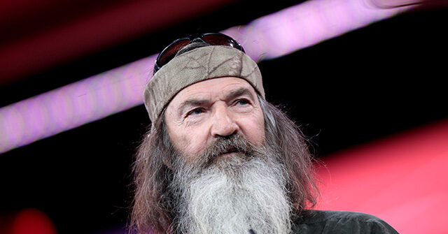 franklin-graham:-duck-dynasty-star-phil-robertson-needs-prayer-for-health-issues