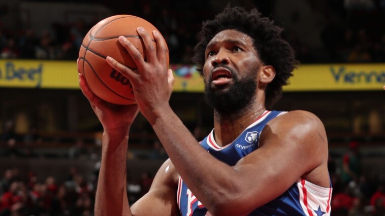 embiid-returns,-says-knee-issues-‘depressing’