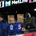 giants-lose-as-plane-flies-‘dumpster-fire’-banner