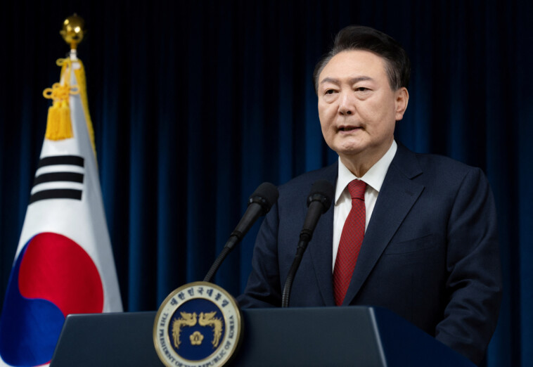 south-korea’s-justice-ministry-imposes-a-travel-ban-on-president-yoon-over-martial-law