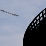 malik-nabers-has-hysterical-response-to-giants-‘dumpster-fire’-sign-flying-over-metlife-stadium